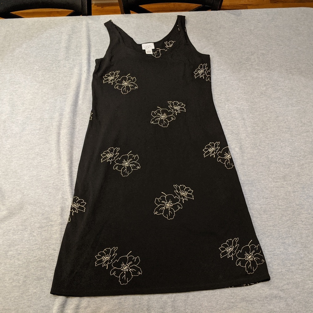 Anne Taylor Black Dress